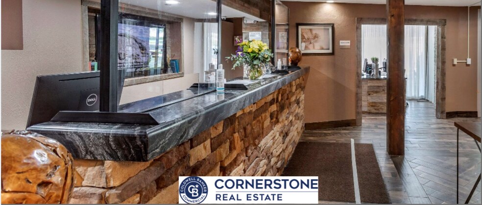 123 W E St, Casper, WY à louer - Photo de l’immeuble – Image 2 sur 13