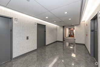 425 W Capitol Ave, Little Rock, AR à louer Photo intérieure– Image 1 sur 5