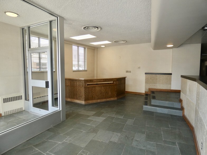 201 N Wolcott St, Casper, WY à louer - Photo intérieure – Image 2 sur 5