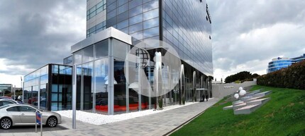 Bureau dans Sant Cugat del Vallès, Barcelona à louer Photo de l’immeuble– Image 2 sur 19