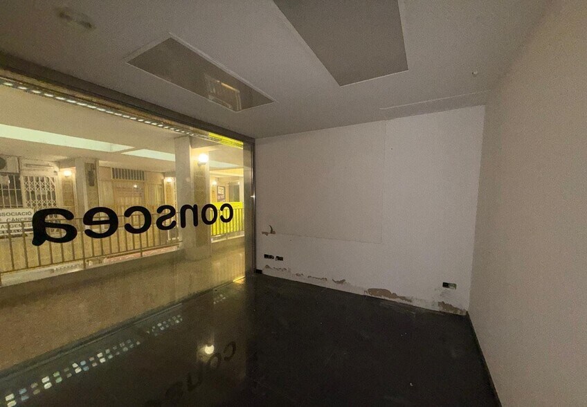 Local commercial dans València, Valencia à vendre - Photo de l’immeuble – Image 1 sur 11