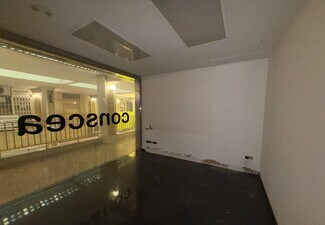 Plus de détails pour Local commercial à vendre