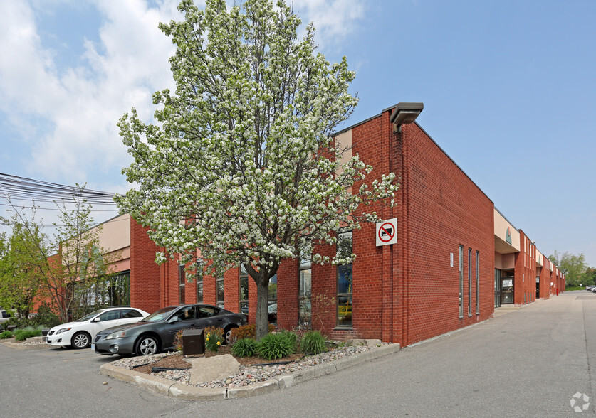 150 Milner Ave, Toronto, ON à louer - Photo principale – Image 1 sur 10