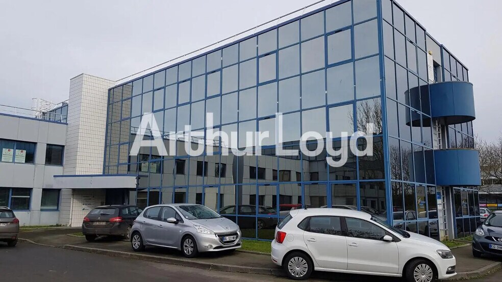 Bureau dans Hérouville-Saint-Clair à louer - Photo de l’immeuble – Image 1 sur 3