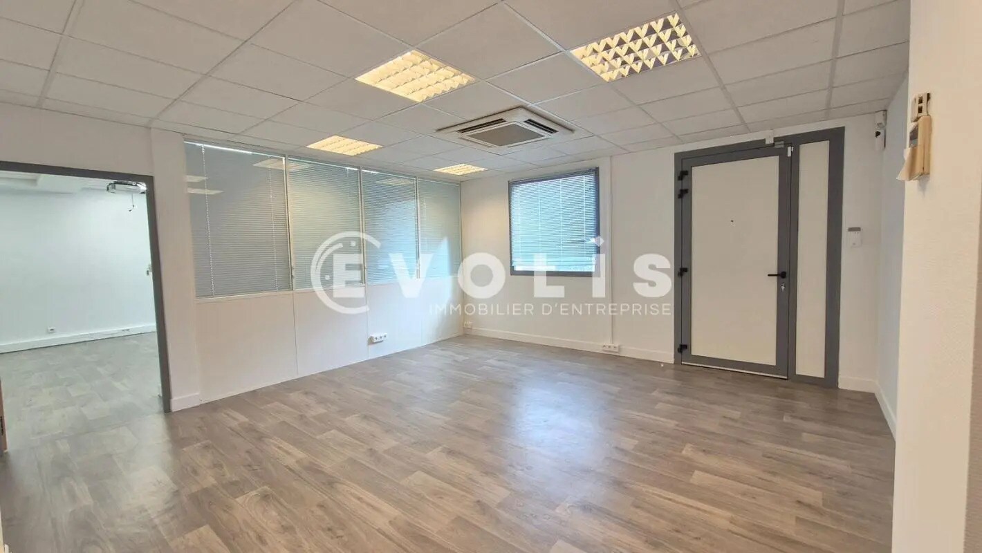 Bureau dans Magny-le-Hongre à louer Photo de l’immeuble– Image 1 sur 23