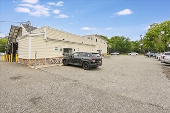 37 Riveredge Rd, Tenafly, NJ à louer Photo intérieure– Image 2 sur 14