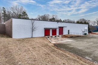 Plus de détails pour 705 Baker Ct, High Point, NC - Industriel/Logistique à louer