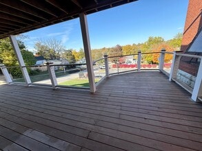 111 W Madison St, Yorkville, IL à louer Photo de l’immeuble– Image 1 sur 8