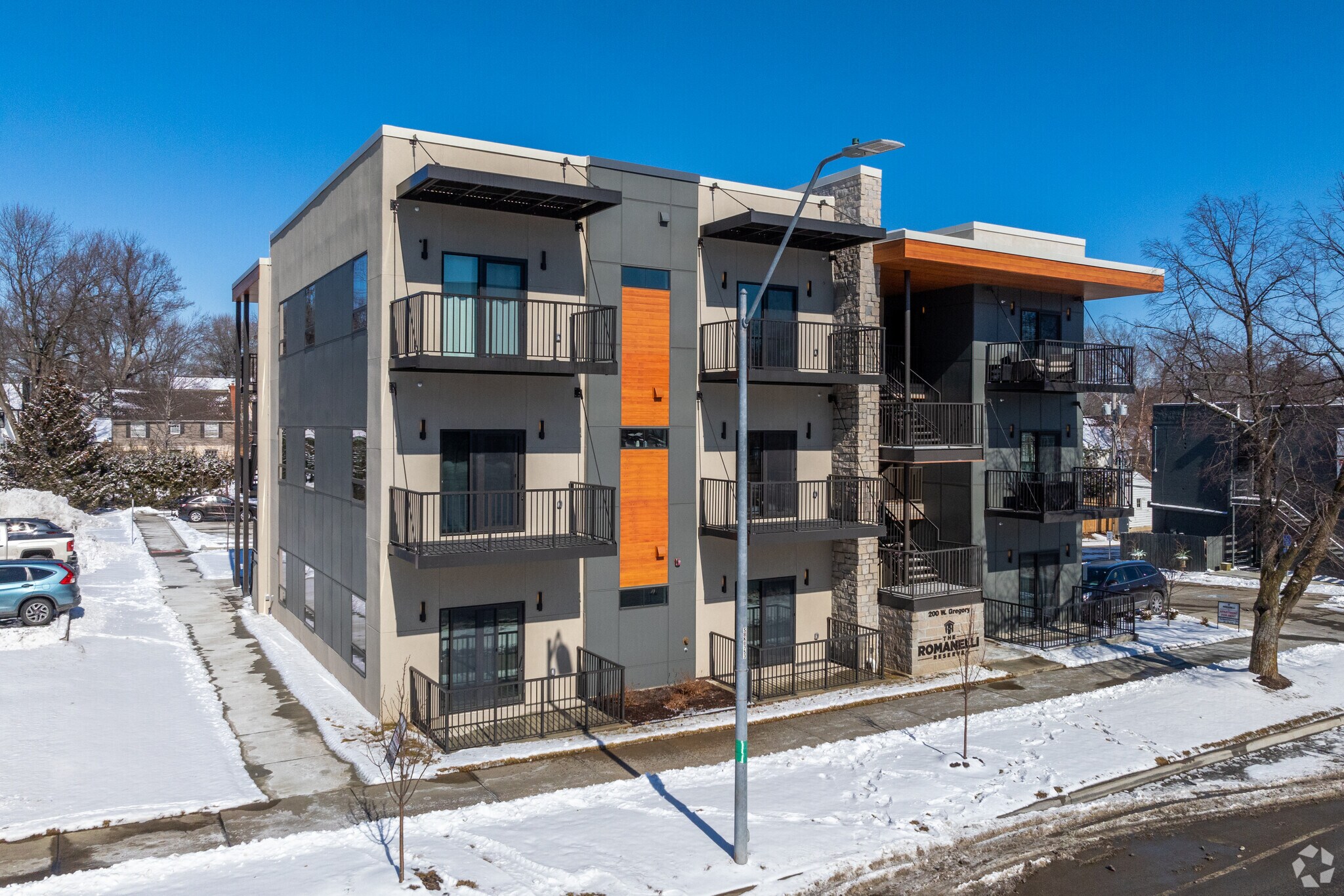 200 W Gregory Blvd, Kansas City, MO à vendre Photo de l’immeuble– Image 1 sur 11
