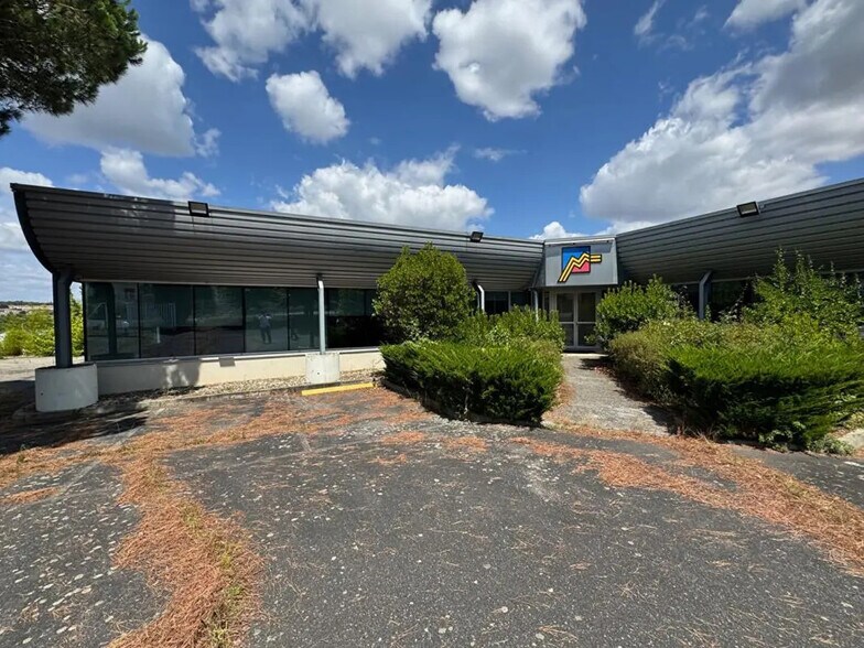 Bureau dans Mondouzil à vendre - Photo de l’immeuble – Image 2 sur 9