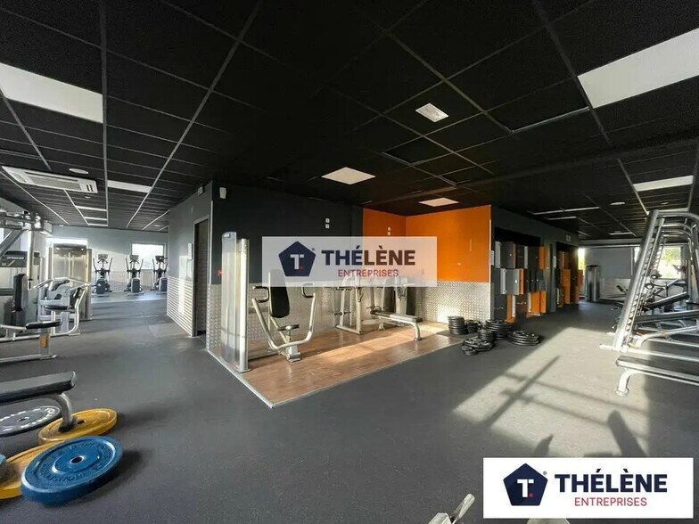 Local commercial dans Saint-Clément-de-Rivière à vendre - Photo intérieure – Image 1 sur 8