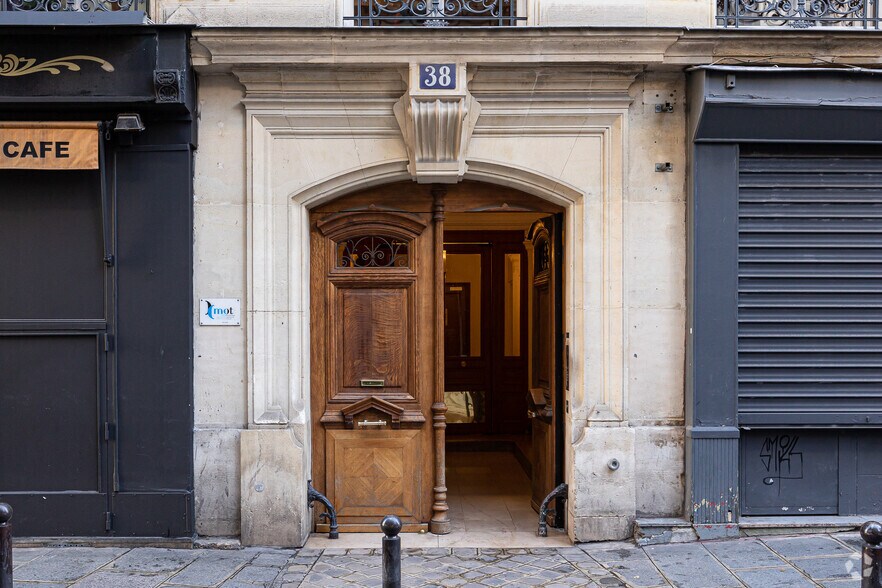 38 Rue Des Bourdonnais, Paris à louer - Photo de l’immeuble – Image 3 sur 4