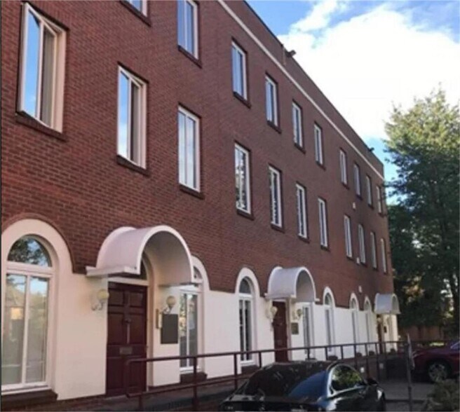 Spring Villa Rd, Edgware à vendre - Photo de l’immeuble – Image 2 sur 9