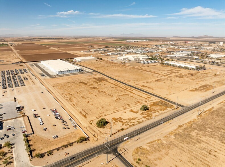 SWC of Thornton Rd & Lawrence St, Casa Grande, AZ à vendre - Photo de l’immeuble – Image 1 sur 3