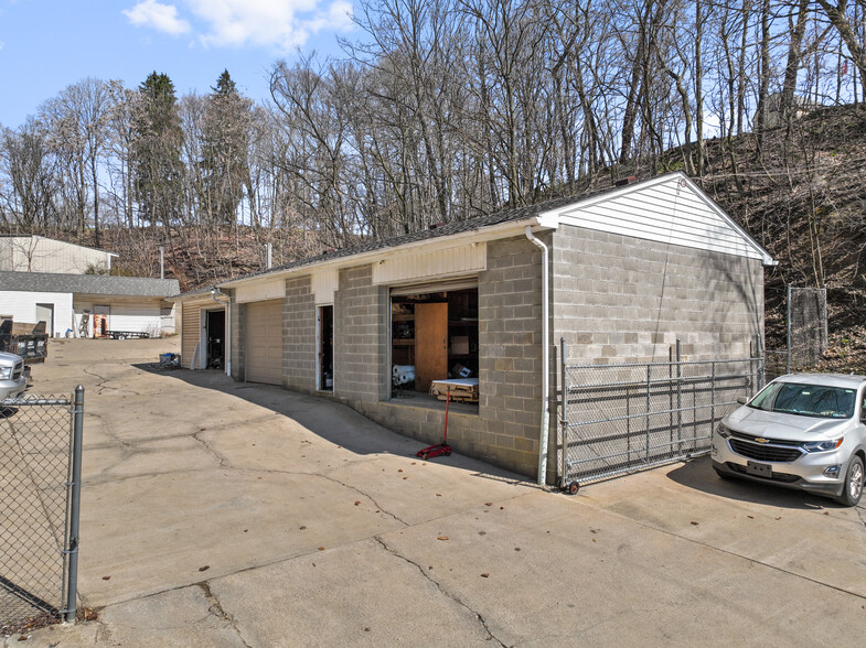 560 W Pike St, Canonsburg, PA à vendre - Photo de l’immeuble – Image 2 sur 24