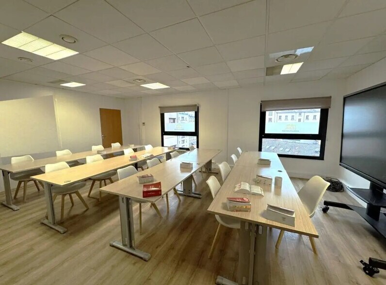 42 Rue De L'Universite, Lyon à vendre - Photo intérieure – Image 3 sur 9