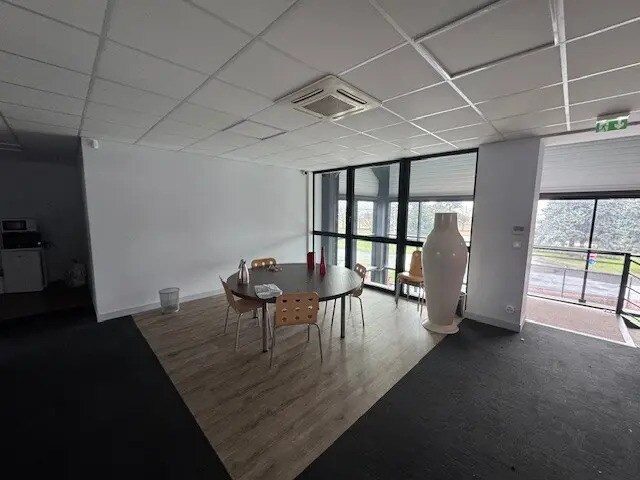 Industriel/Logistique dans Andrézieux-Bouthéon à louer - Photo intérieure – Image 3 sur 7