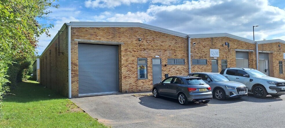 Pioneer Ave, Brockworth à louer - Photo de l’immeuble – Image 1 sur 9