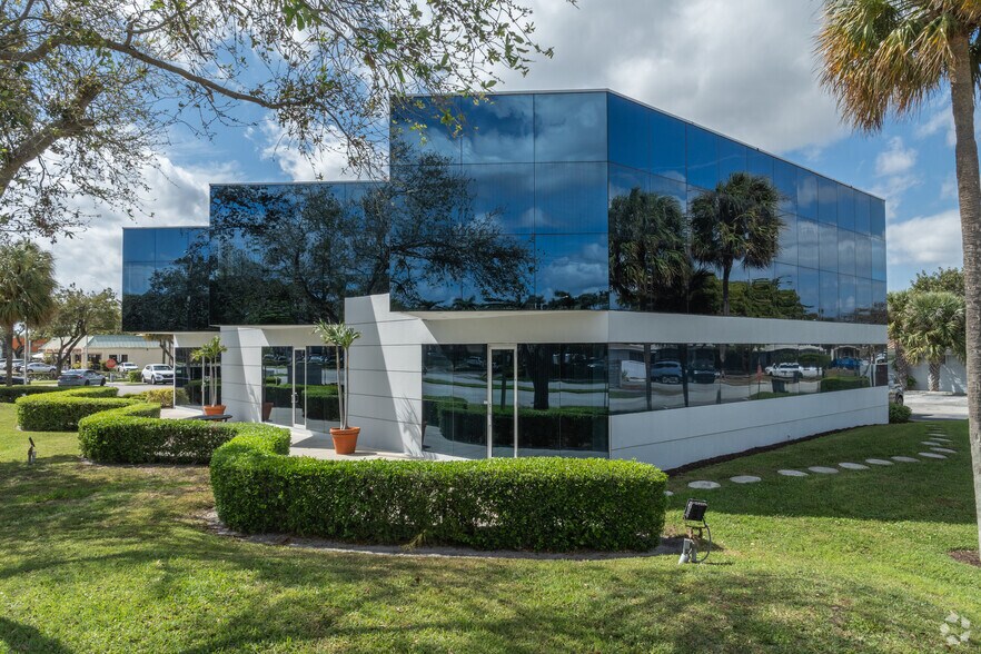 4401 N Federal Hwy, Boca Raton, FL à louer - Photo de l’immeuble – Image 2 sur 8