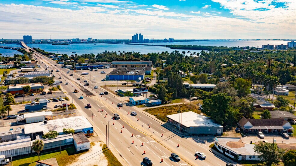 N Tamiami Trail, North Fort Myers, FL portefeuille de 2 biens à vendre sur LoopNet.fr - Photo de l’immeuble – Image 1 sur 72