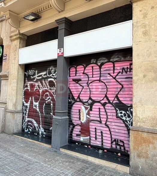 Local commercial dans Barcelone, Barcelona à louer - Photo de l’immeuble – Image 2 sur 4