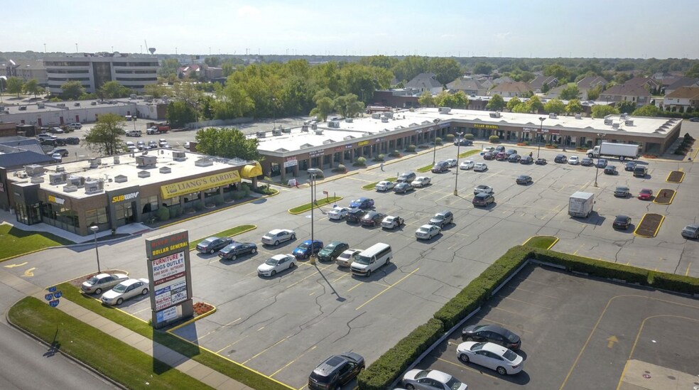 17030 Torrence Ave, Lansing, IL à louer - Photo de l’immeuble – Image 3 sur 6