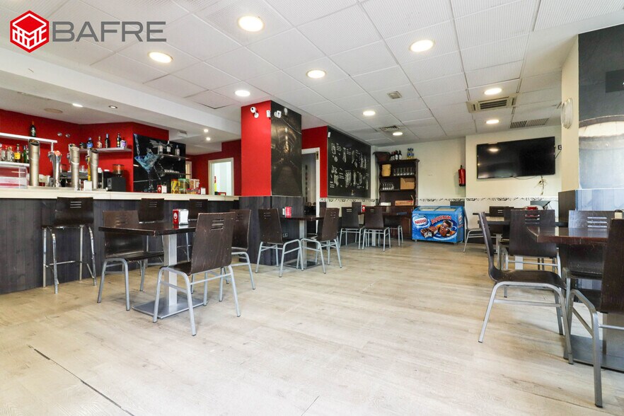 Immeuble residentiel dans Madrid, Madrid à vendre - Photo intérieure – Image 3 sur 4