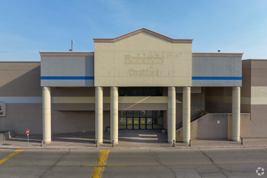 2900 Steeles Ave E, Markham, ON à louer - Photo de l’immeuble – Image 3 sur 23