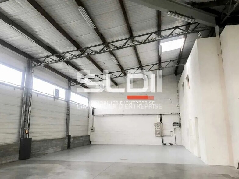 Bureau dans Chassieu à louer - Photo intérieure – Image 2 sur 8