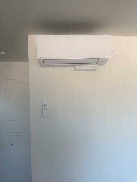 1236-1238 W 90th Pl, Los Angeles, CA à vendre - Photo intérieure – Image 2 sur 26