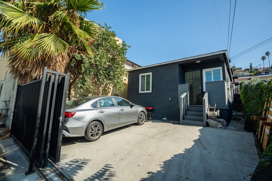 4185 City Terrace Dr, Los Angeles, CA à vendre - Photo de l’immeuble – Image 3 sur 8