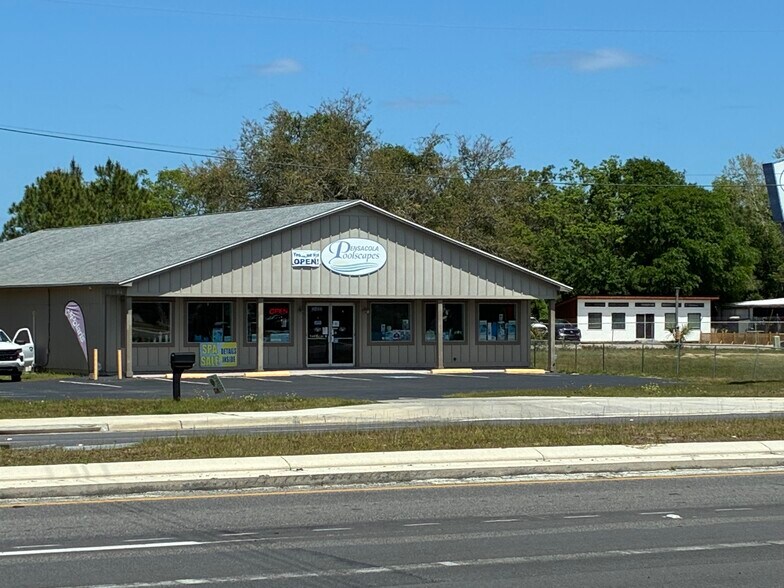 3480 Gulf Breeze Pky, Gulf Breeze, FL à vendre - Photo de l’immeuble – Image 1 sur 11