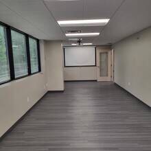 18077 River Rd, Noblesville, IN à louer Photo intérieure– Image 2 sur 16