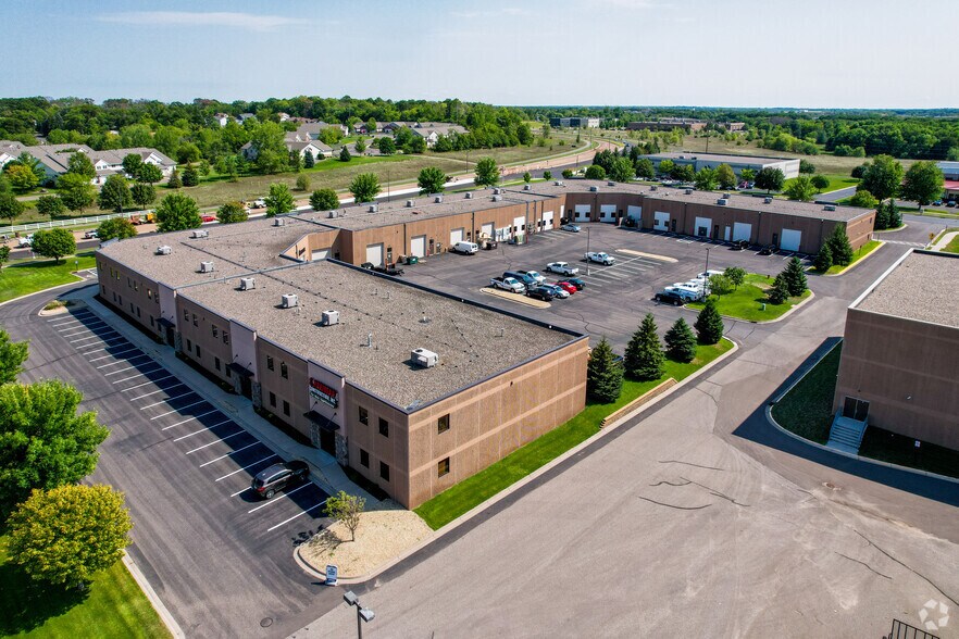 11044 Industrial Cir NW, Elk River, MN à louer - Aérien – Image 2 sur 4