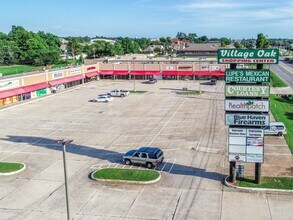 1000-1072 S Douglas Blvd, Oklahoma City, OK - Vue aérienne  vue de carte - Image1