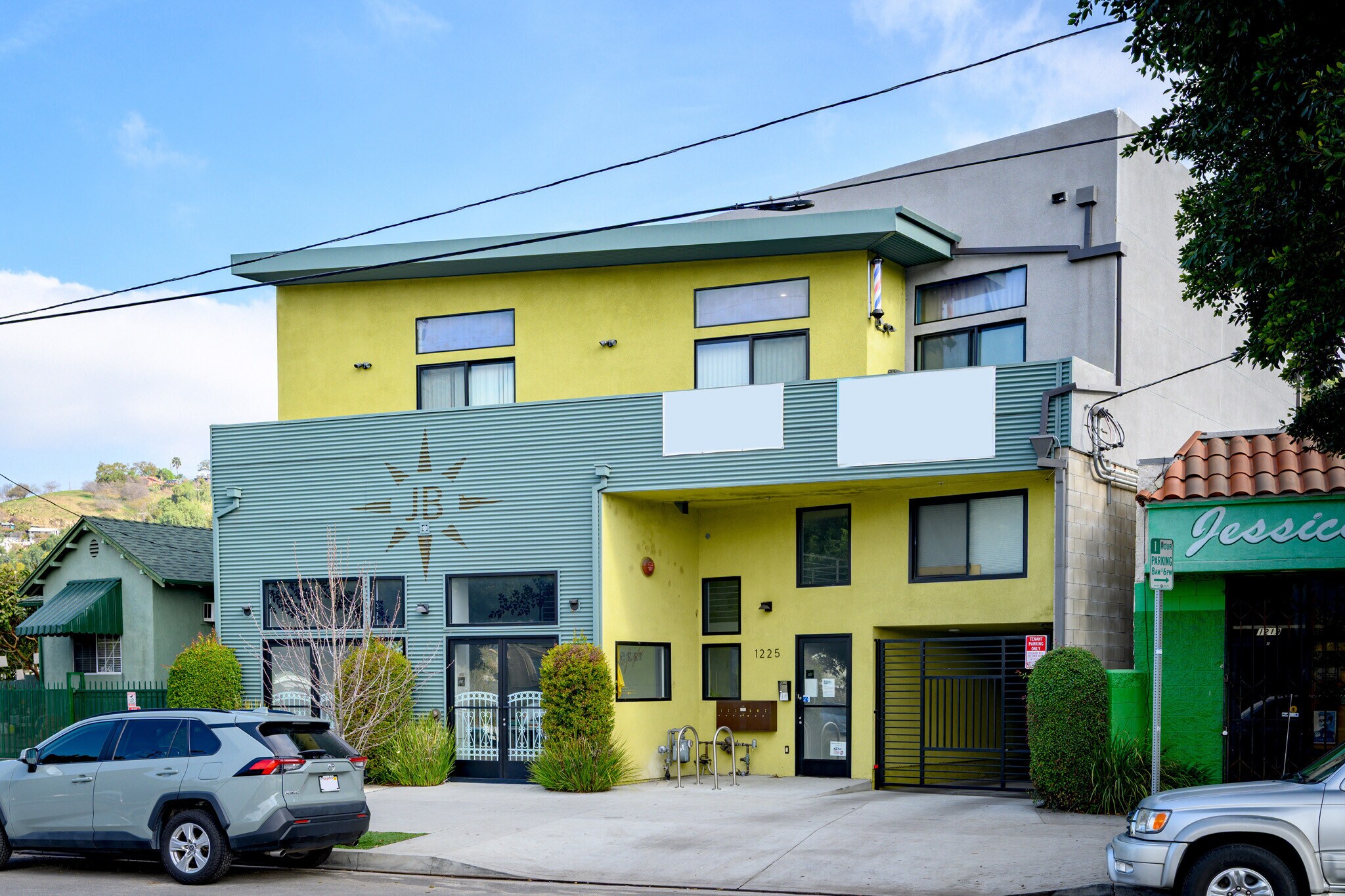 1225 Cypress Ave, Los Angeles, CA à vendre Photo de l’immeuble– Image 1 sur 8