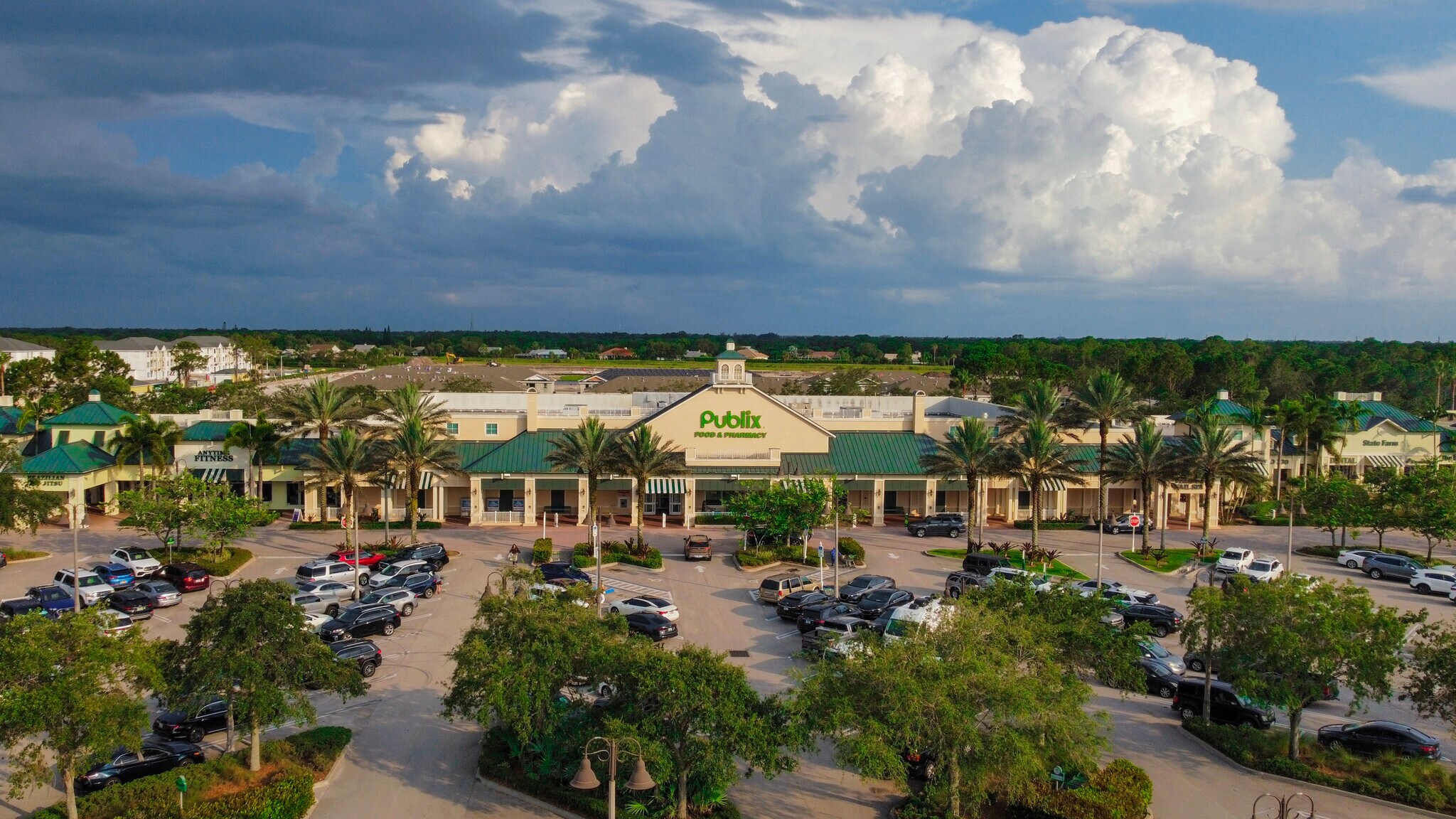 788 SE Becker Rd, Port Saint Lucie, FL à louer Photo de l’immeuble– Image 1 sur 16