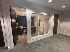 1455 Ellis St, Kelowna, BC à louer Photo intérieure– Image 1 sur 1