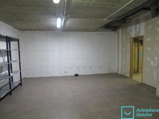 Plus de détails pour Local commercial à louer
