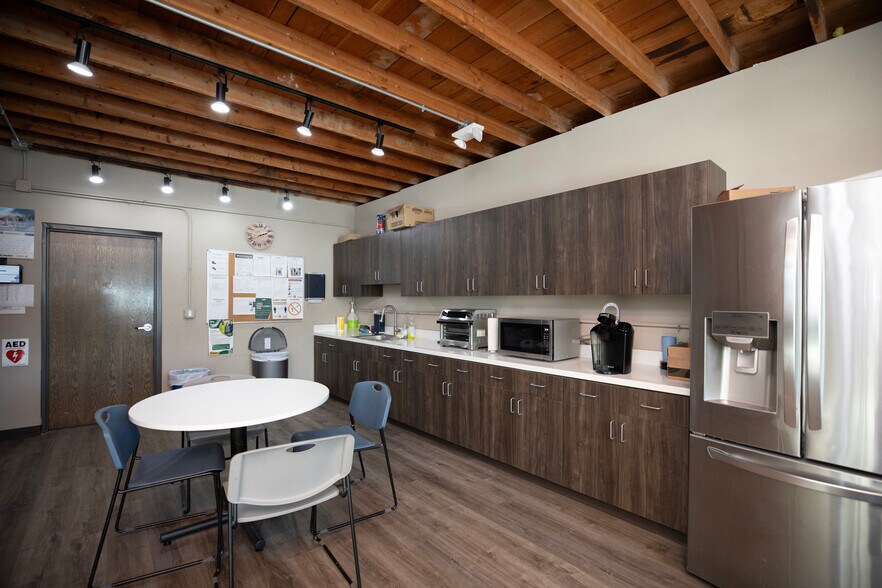 2727 Roe Ln, Kansas City, KS à louer - Photo intérieure – Image 3 sur 10
