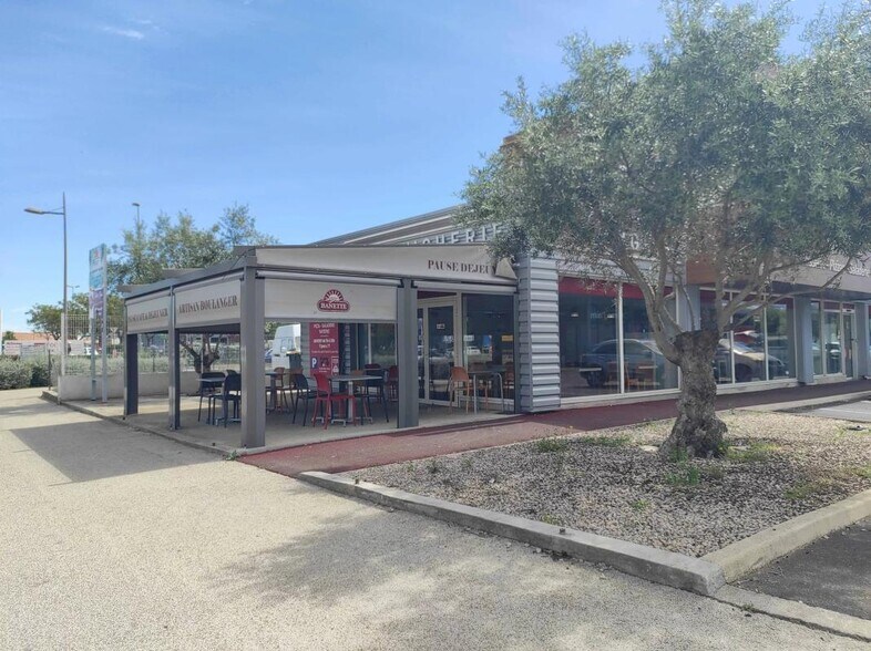 Local commercial dans Agde à vendre - Photo de l’immeuble – Image 1 sur 6