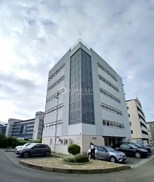 Bureau dans Le Mans à louer - Photo de l’immeuble – Image 3 sur 3