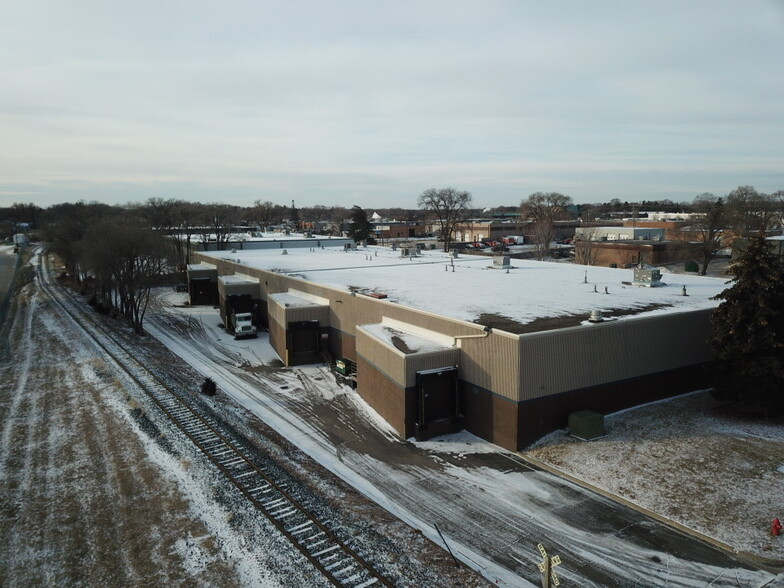 9601-9615 Girard Ave S, Bloomington, MN à louer - Photo de l’immeuble – Image 1 sur 5