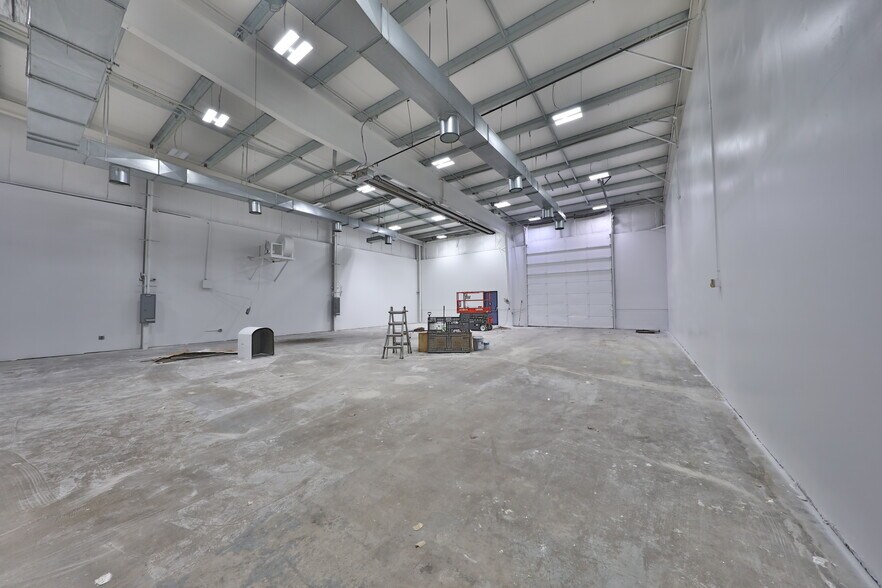 12 Orben Dr, Landing, NJ à louer - Photo de l’immeuble – Image 3 sur 56