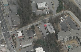 1 Kenilworth Knoll, Asheville, NC - VUE AÉRIENNE  vue de carte