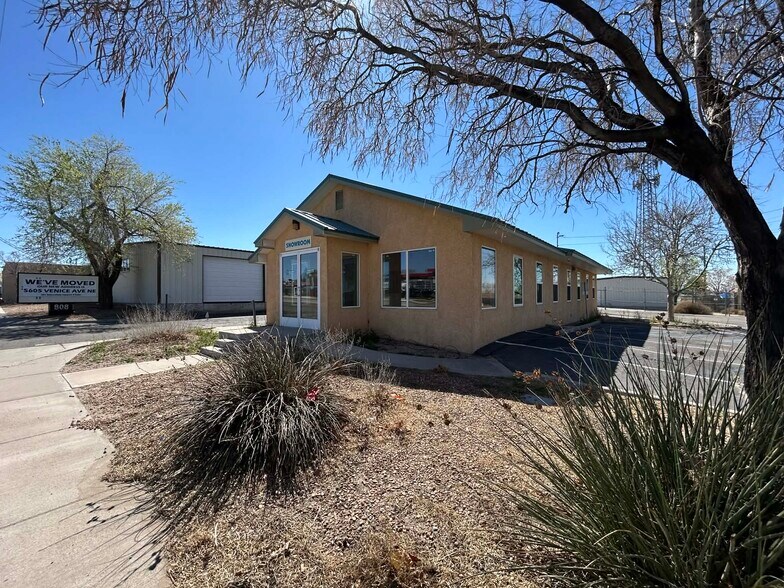 808 Gibson Blvd SE, Albuquerque, NM à vendre - Photo de l’immeuble – Image 1 sur 7