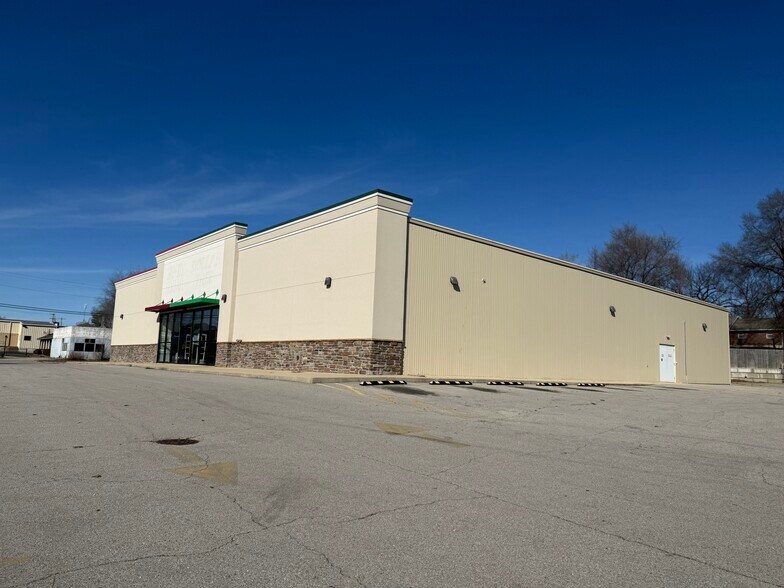 503 E Main St, Willow Springs, MO à vendre - Photo de l’immeuble – Image 2 sur 6