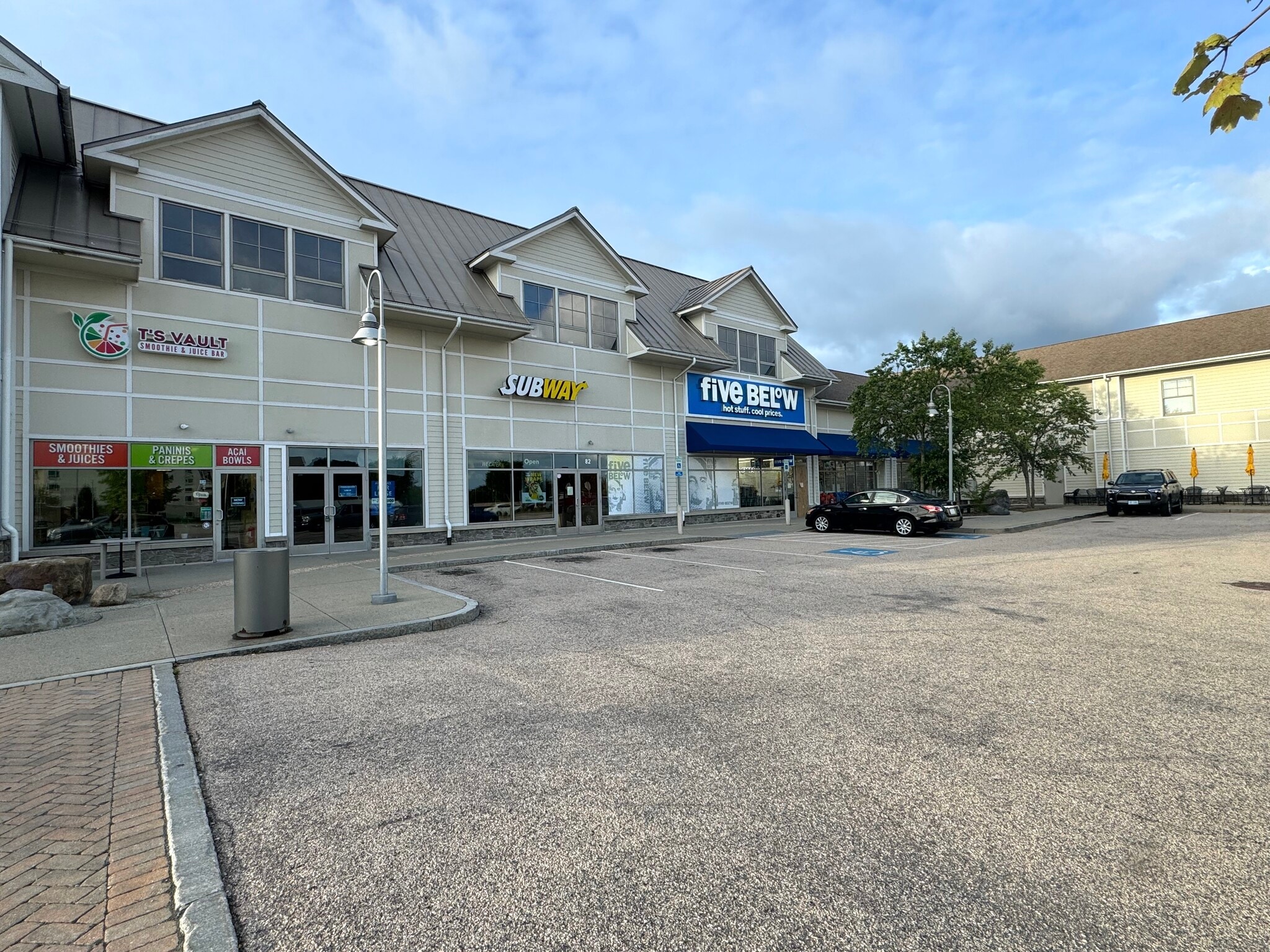 Post Rd, North Kingstown, RI à louer Photo de l’immeuble– Image 1 sur 2