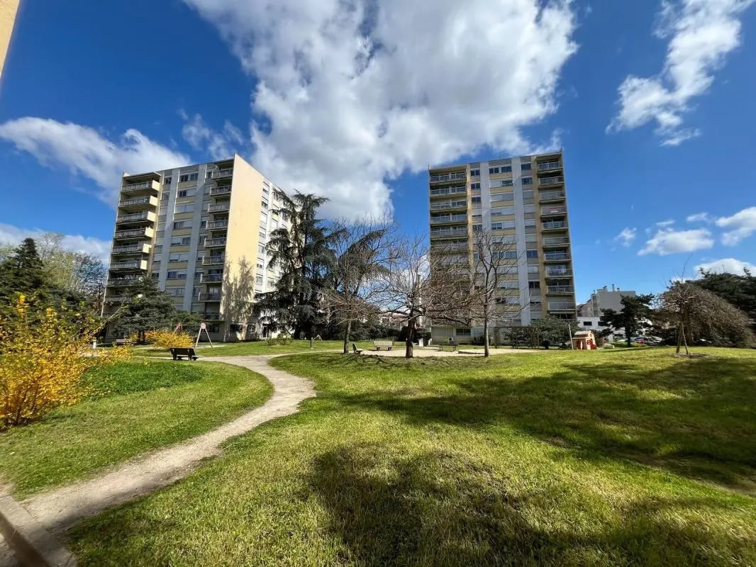 67 Rue Bataille, Lyon à vendre Photo de l’immeuble– Image 1 sur 9