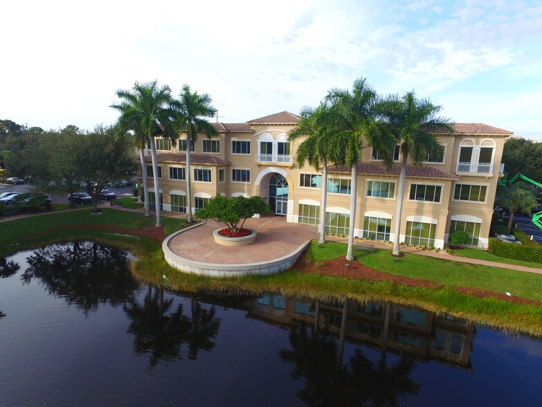 24311 Walden Center Dr, Bonita Springs, FL à vendre - Photo de l’immeuble – Image 3 sur 7